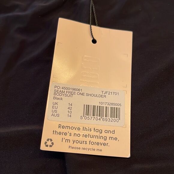 MISSGUIDED *NWT* Seam Free One Shoulder Bodysuit - Picture 4 of 9